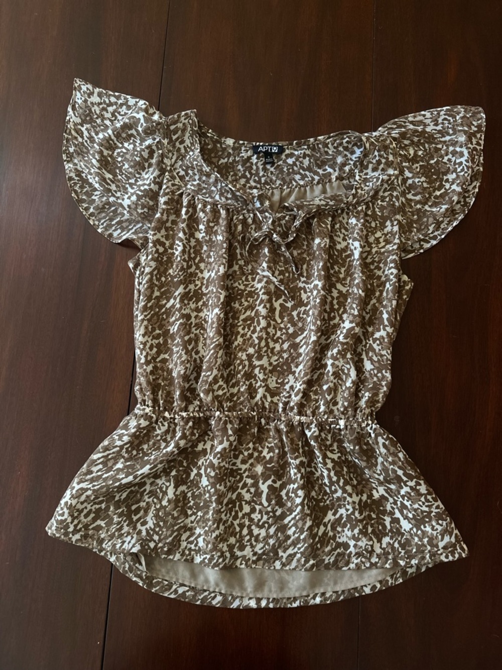 Apt. 9 Brown Printed Flutter Sleeve Peplum Blouse